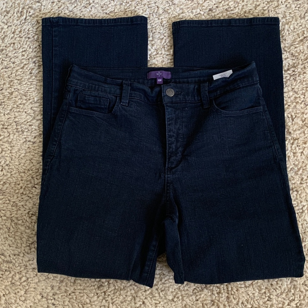 NYDJ (Not Your Daughter’s Jeans) Black Denim pants in size women’s 12 Petite
